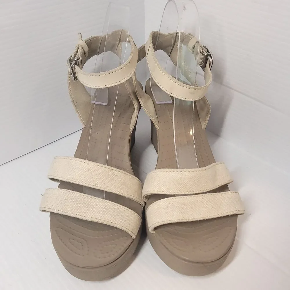 Crocs Women's Leigh II Cross-Strap Ankle Wedges Sandal, Oatmeal/Mushroom Size 10